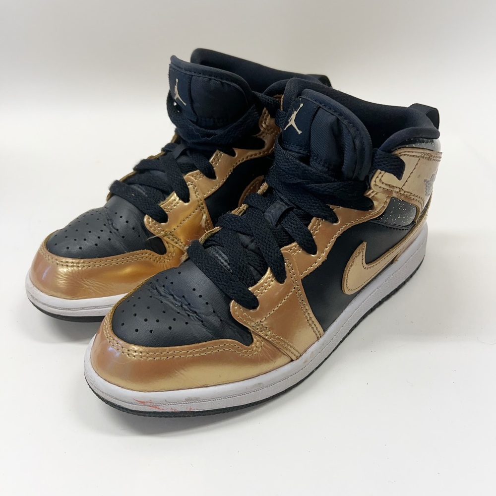 Nike Air Jordan Retro Kids 1 Mid SZ 1Y Gold Black Metallic